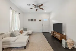 Cute & Cozy 2 Bed/ 2 Bath Duplex - Image 2