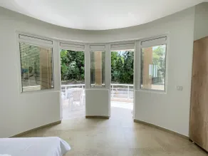 Cozy One Bedroom Apartment - Image 5
