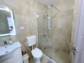 Cozy One Bedroom Apartment - Image 2