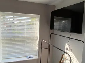 3 Double Bedroom Home-Sleeps 8 - Castle Donnington - Image 3