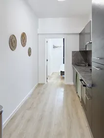 Elegant one bedroom apartment - Image 3