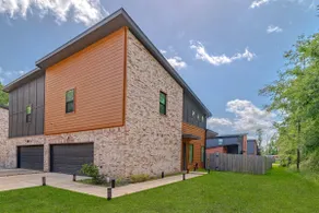 Peaceful home near 59 N - Image 2