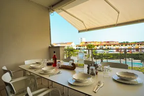 Modern oasis with swimming pool within walking distance of the sea - Image 2