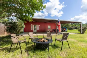 Scenic Ranch Escape• Pool • Rodeo Theme • Sleeps 9 - Image 2