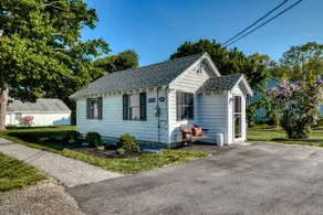The Cottage at Kennebunk! - Image 2