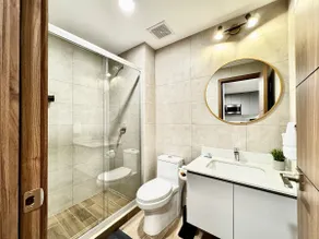 Luxury Suite 3! Great location AC. - Image 4
