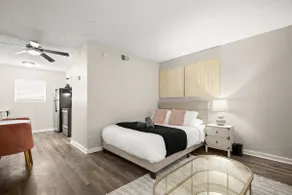 Stylish Studio Steps From Zilker - Image 4
