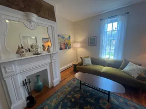 Walk everywhere from this elegant comfortable home - Image 3