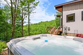 New with Views! Hot Tub & Dog Friendly - Image 4