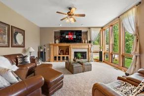 Lux Retreat on 5 Acres-Pool/Hot Tub/Game Room! - Image 2