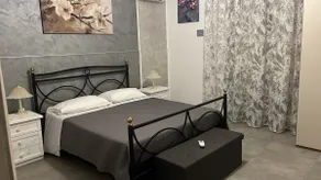 Principe Umberto Luxury House - Image 3