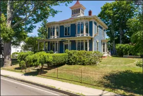 Historic 1865 Ship Captain’s Estate. Sleeps 12+ - Image 2