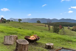 Bickells Hut - Off-Grid Farm Stay, - Image 4
