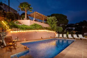 2.4k to Beach Cala Canyelles King/Queen Bed AirCon - Image 3
