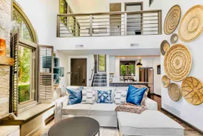 Lux|Chic|Instaworthy|Fireplace|Cable |Near Ski - Image 4
