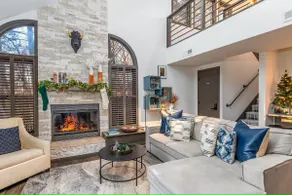 Lux|Chic|Instaworthy|Fireplace|Cable |Near Ski - Image 3