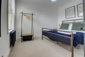 Luxury Victorian 2-Bed - Sleeps 4 - Fast WiFi - Image 2