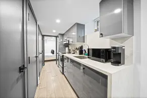 Little Portugal Gem Stylish 2BR Stays - Image 4