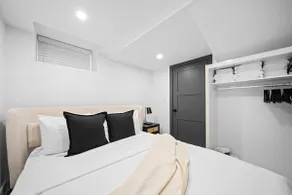Little Portugal Gem Stylish 2BR Stays - Image 5