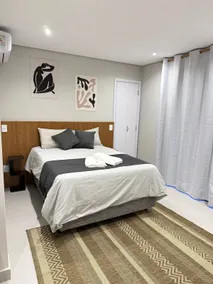 Apartment 106: Central Location, Modern, and Cozy - Image 3