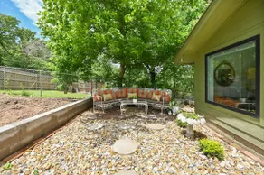 That 70s Home-LAKE Front/DocK, HoT TuB, & MoRE! - Image 3