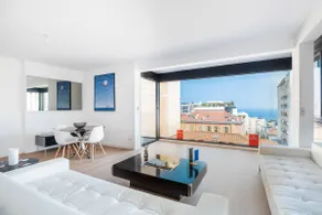 Luxury 3-Bedroom Apartment with Sea View - Image 2