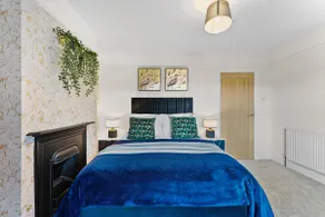 Amazing Rural Retreat in The Cotswolds - Parking - Image 2