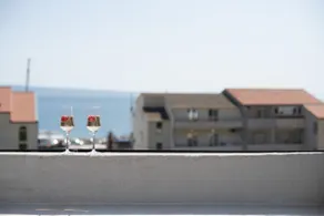 The Penthouse Harmony Beachfront with Hot Tub - Image 2