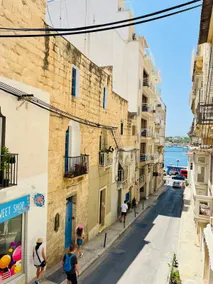 Sea View Duplex - Sliema Centre - Image 3