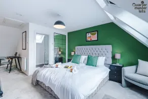 3 Bedroom House with Parking that Sleeps 6 - Image 4