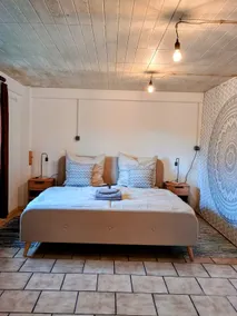 Travel+Sleep+Home | Quiet apartment with garden - Image 3