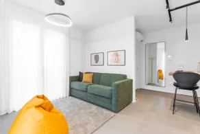 Elegant, Quiet Two-Room Apartment, Garage, Balcony - Image 5