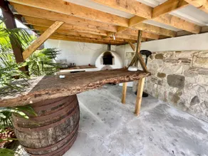 Villa with pool and hot tub - Image 4