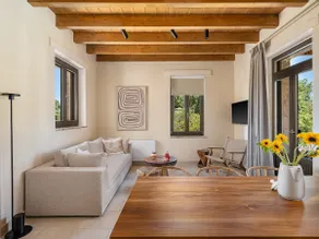 Armenaki Residence - Image 2