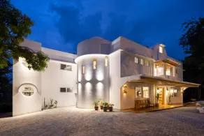 Luxurious beachfront Villa Remus with Chef - Image 4