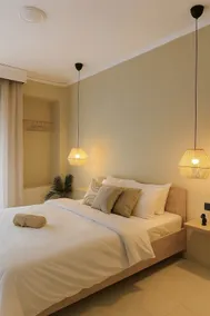 3C Luxury Apartment - Image 4