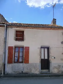 Traditional Countryside House - Image 3