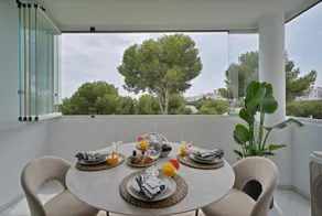 Miraflores Modern Sea View Gem| Pools • Bar • Gym - Image 3