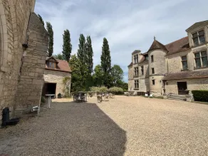 Castle Life - Lodge - Image 3