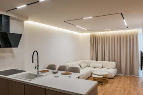 Adam & Eve Apartment - Image 4