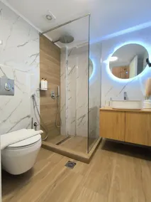 Renovated apartment in Adelianos Kampos - Image 4