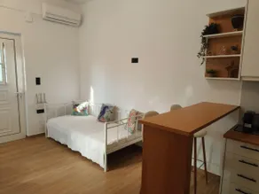 Renovated apartment in Adelianos Kampos - Image 2