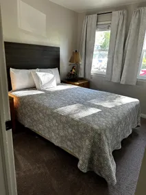 Lee Vining Motel - Image 3