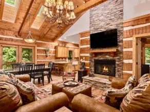 Fly In Cabin | Hot Tub | Sauna | Arcade | Theatre - Image 2