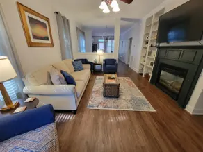 Center of the action - Family and Pet Friendly - Image 2