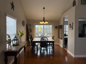 Entertaining home with a view! - Image 4