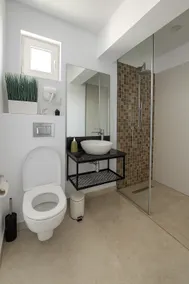 Modern central Arena apartment - Image 4