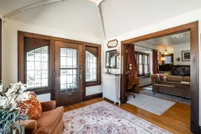 Gallery House - Image 3