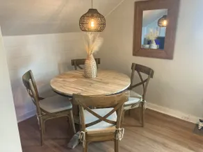Newport Boho Tropical-2BD/1Bth, +Futon/2 Parking! - Image 3