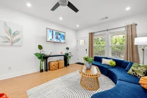 Atlanta Oasis | 6BR • Near Mercedes-Benz& BeltLine - Image 4